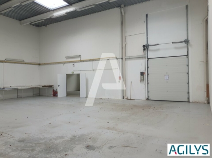 Activités / entrepôts à louer – CHAMPS-SUR-MARNE (77420) – 5