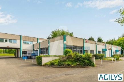 Activités / entrepôts à louer – TRAPPES (78190) – 3