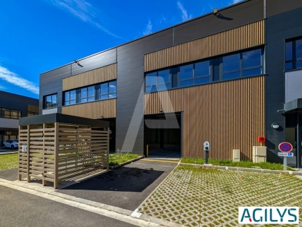 Activités / entrepôts à louer – TRAPPES (78190) – 3