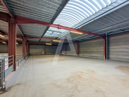 Activités / entrepôts à louer – COIGNIÈRES (78310) – 5