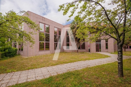 Bureaux à louer – ORSAY (91400) – 3