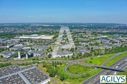 Activités / entrepôts à louer – VILLEBON-SUR-YVETTE (91940) – 2