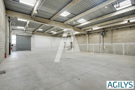 Activités / entrepôts à louer – PALAISEAU (91120) – 2