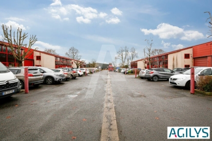 Activités / entrepôts à louer – BONDOUFLE (91070) – 2