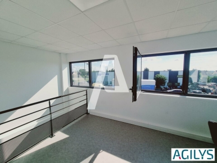 Activités / entrepôts à louer – CORBEIL ESSONNES (91100) – 2