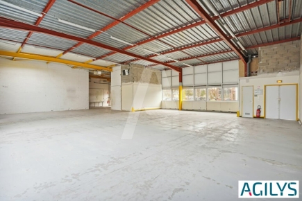 Activités / entrepôts à louer – LES ULIS (91940) – 3