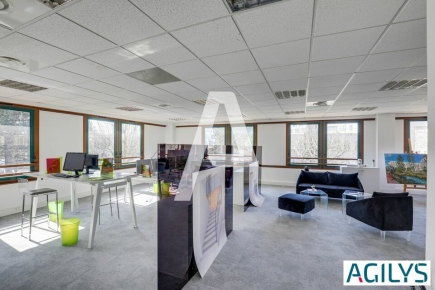 Activités / entrepôts à louer – ORSAY (91400) – 2