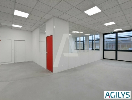Activités / entrepôts à louer – SACLAY (91400) – 1