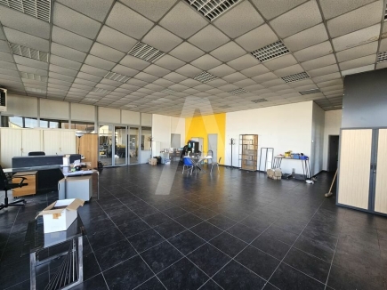 Locaux commerciaux à vendre – MILLY-LA-FORÊT (91490) – 3