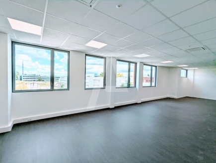 Activités / entrepôts à louer – VILLEBON SUR YVETTE (91140) – 5