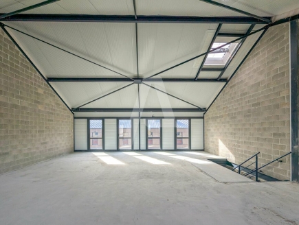 Activités / entrepôts à vendre – MARCOUSSIS (91460) – 5