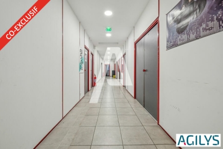 Activités / entrepôts à vendre – SACLAY (91400) – 2