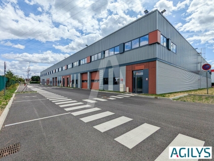 Activités / entrepôts à louer – CORBEIL ESSONNES (91100) – 2