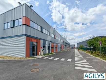 Activités / entrepôts à louer – CORBEIL ESSONNES (91100) – 1