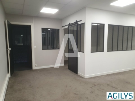 Activités / entrepôts à vendre – MORANGIS (91420) – 1