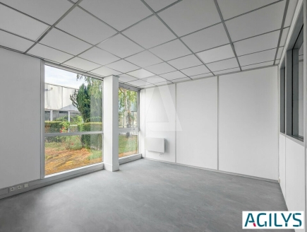 Activités / entrepôts à louer – VILLEBON SUR YVETTE (91940) – 3