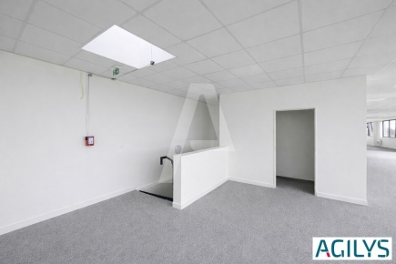 Activités / entrepôts à louer – VILLEBON SUR YVETTE (91140) – 5