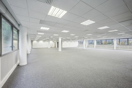 Bureaux à louer – ORSAY (91400) – 1