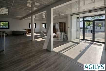 Activités / entrepôts à vendre – LISSES (91090) – 5
