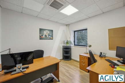Bureaux à vendre – LES ULIS (91940) – 3