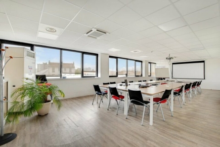 Bureaux à vendre – GENTILLY (94250) – 3