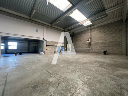 Activités / entrepôts à louer – IVRY SUR SEINE (94200) – 5