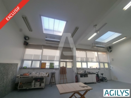 Activités / entrepôts à vendre – PARIS (75013) – 2