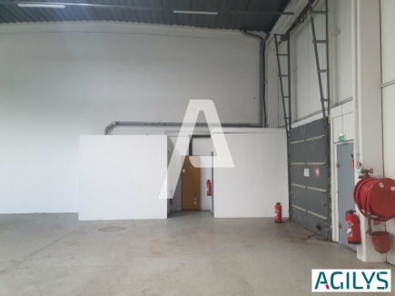 Activités / entrepôts à louer – VALENTON (94460) – 5