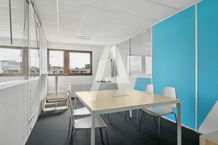 Bureaux à louer – IVRY SUR SEINE (94200) – 1