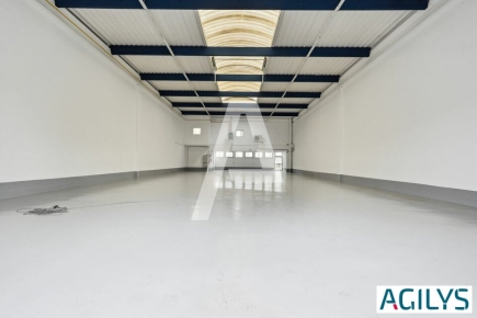 Activités / entrepôts à louer – BONNEUIL SUR MARNE (94380) – 2