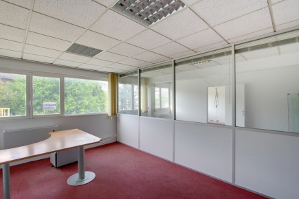 Bureaux à vendre – LE KREMLIN-BICÊTRE (94270) – 2