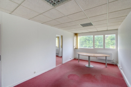Bureaux à vendre – LE KREMLIN-BICÊTRE (94270) – 3