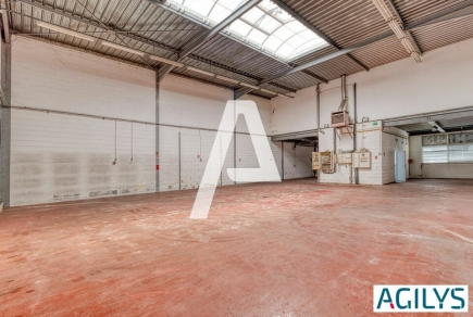 Activités / entrepôts à louer – VILLEJUIF (94800) – 3