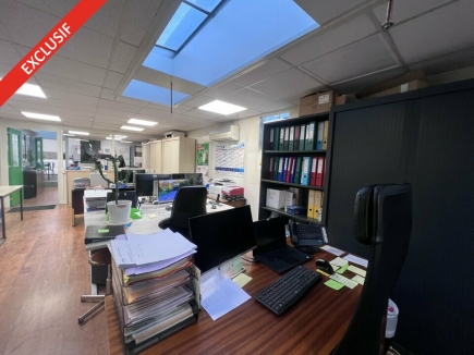 Activités / entrepôts à vendre – IVRY-SUR-SEINE (94200) – 1