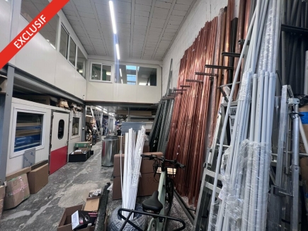 Activités / entrepôts à vendre – IVRY-SUR-SEINE (94200) – 2