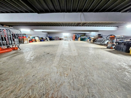 Activités / entrepôts à vendre – ÉVRY-COURCOURONNES (91080) – 1