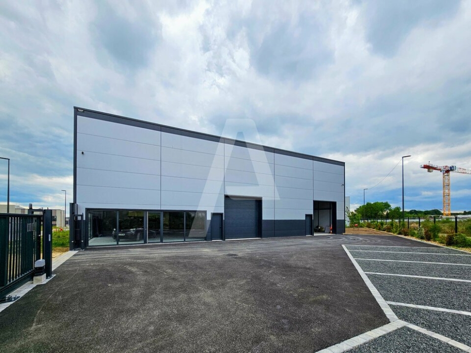 Activités / entrepôts à louer – ARPAJON (91290) – 1
