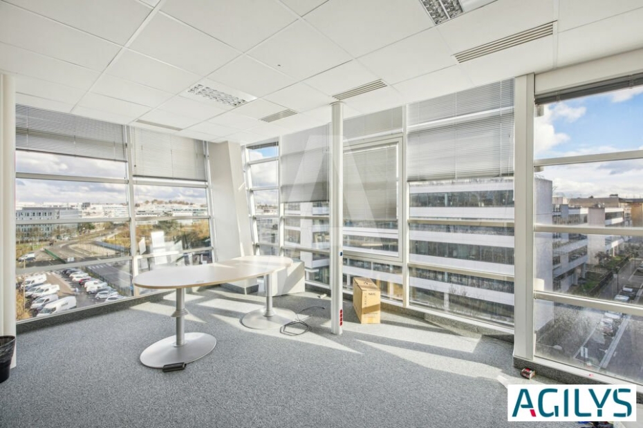 Bureaux à louer – MASSY (91300) – 1