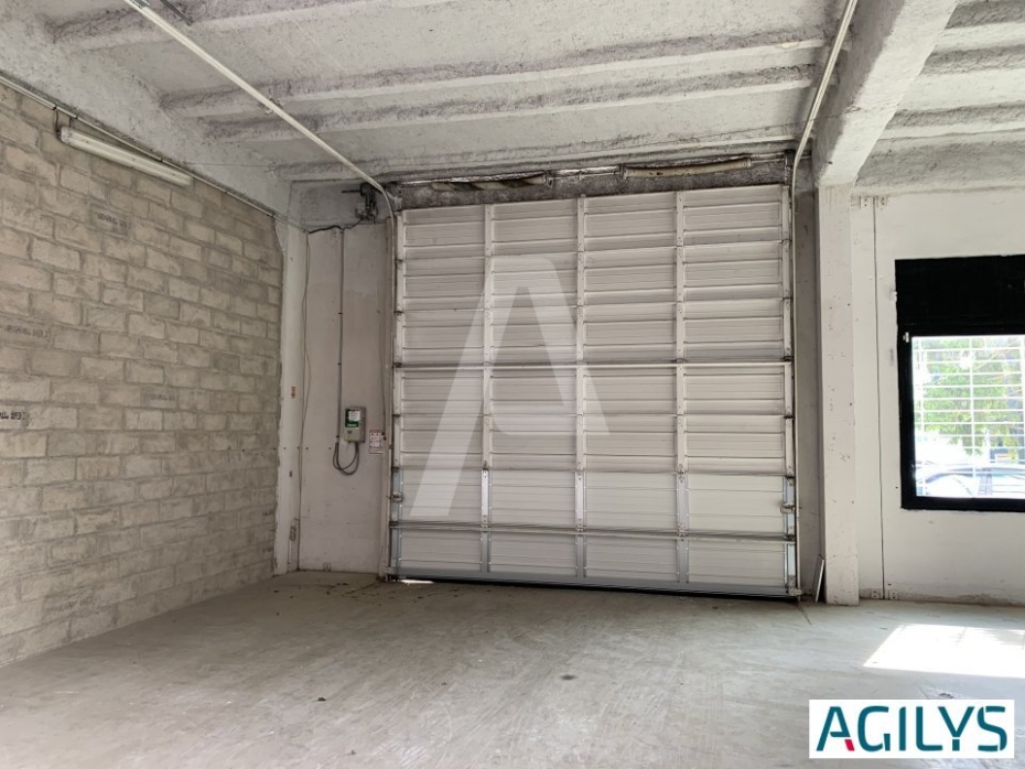 Activités / entrepôts à louer – VILLEBON SUR YVETTE (91140) – 1