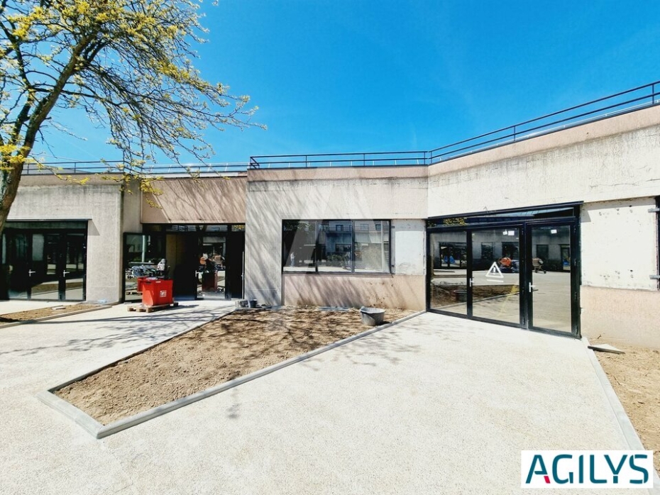 Activités / entrepôts à louer – MASSY (91300) – 1