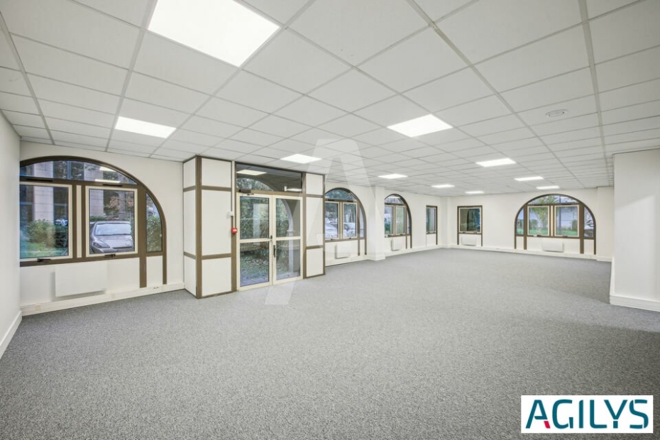 Bureaux à louer – ORSAY (91400) – 1