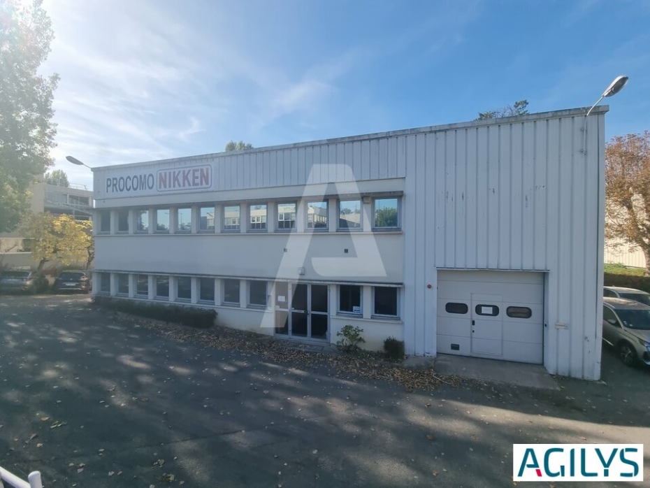 Activités / entrepôts à vendre – PALAISEAU (91120) – 1