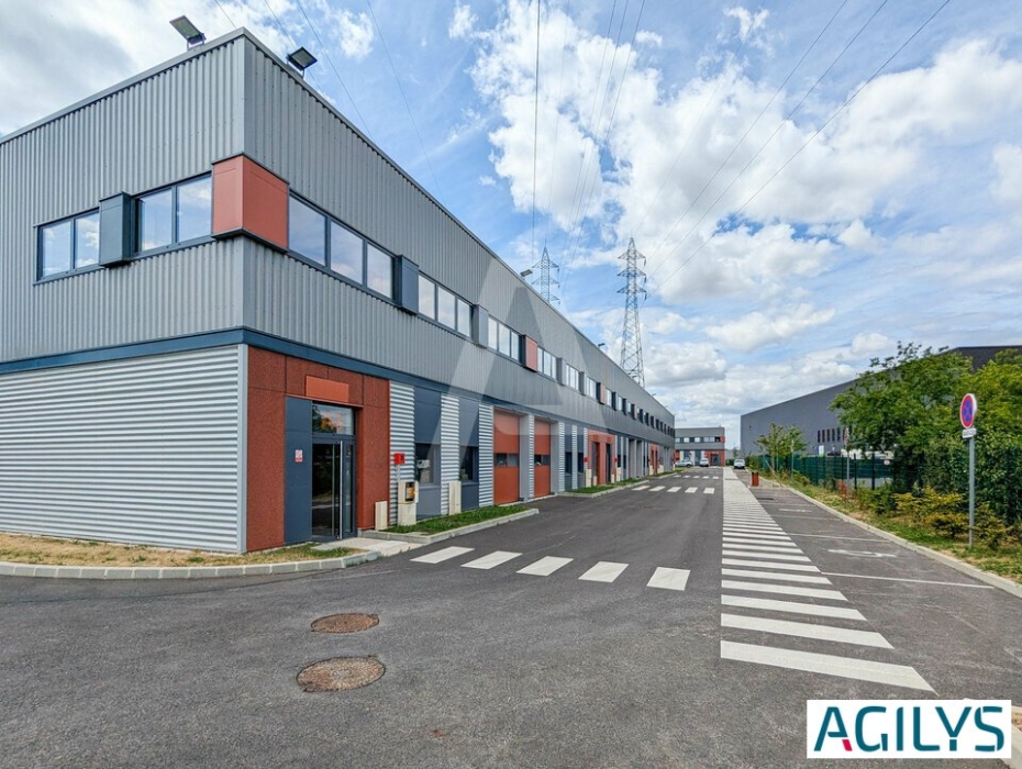 Activités / entrepôts à louer – CORBEIL ESSONNES (91100) – 1