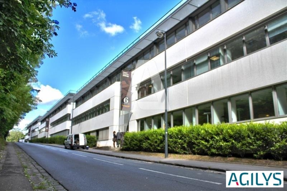 Bureaux à louer – ORSAY (91400) – 1
