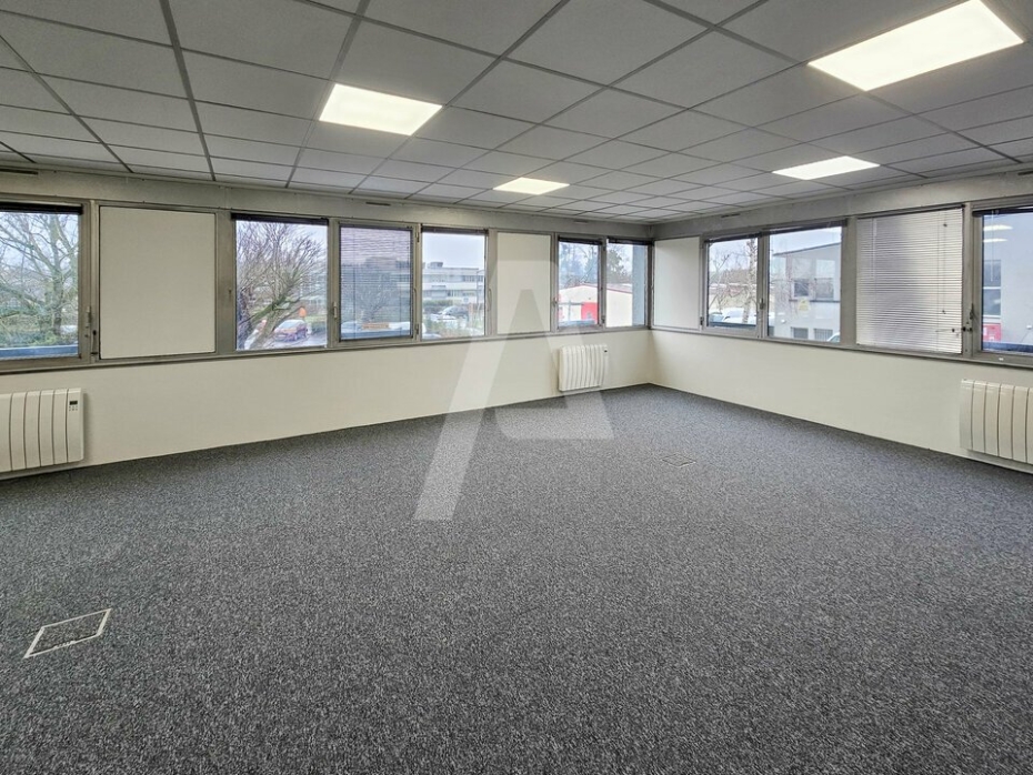 Bureaux à vendre – MASSY (91300) – 1