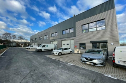 Activités / entrepôts à louer - AUBERGENVILLE – Photo 1