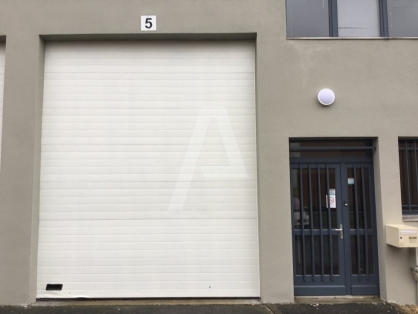 Activités / entrepôts à louer - EMERAINVILLE – Photo 1