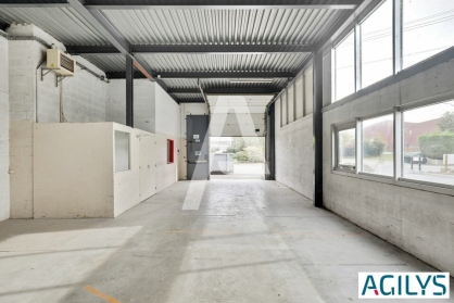 Photo 1 – Location ACTIVITÉS / ENTREPÔTS à MASSY (91300)