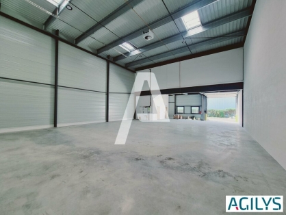Activités / entrepôts à louer - CORBEIL ESSONNES – Photo 1