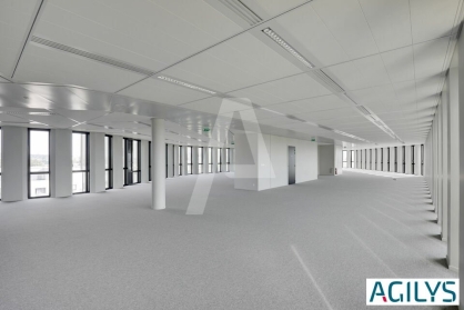 Bureaux à louer - MASSY – Photo 1